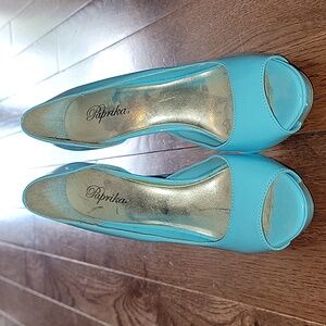 Paprika bright blue heels 8.5